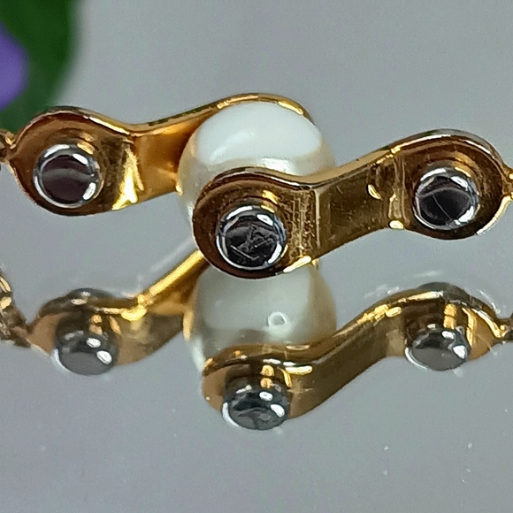 Louis Vuitton RARE ✨️Speedy Pearl Gold Tone Bracelet M68063 - Picture 14 of 14